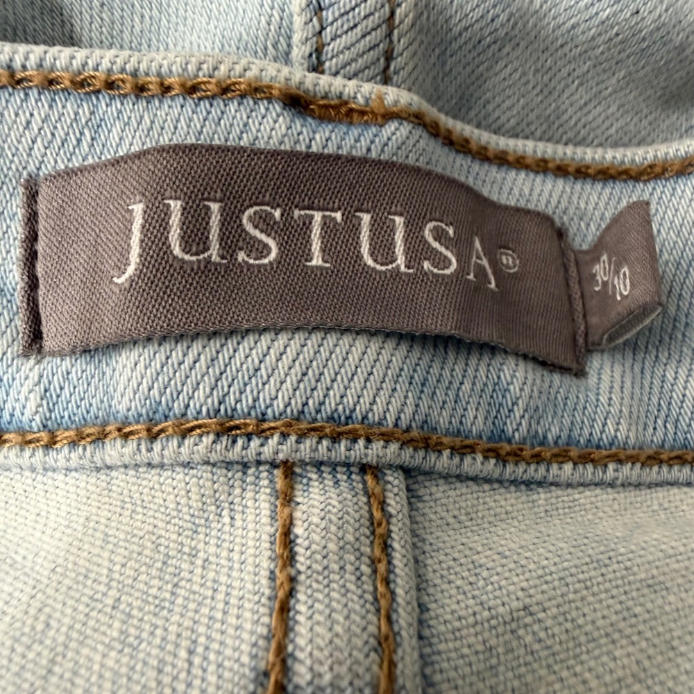 JustUSA Daleyza Wide Leg Jeans Light Wash Raw Hem Size 30/10 NEW - Picture 7 of 9